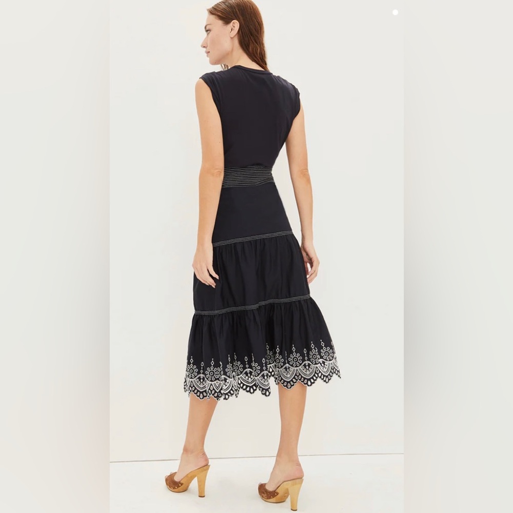Veronica Beard Amaia Eyelet 100% cotton dress.  Size medium. - Picture 4 of 4